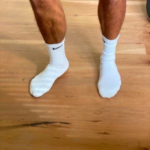 White Nike crew socks